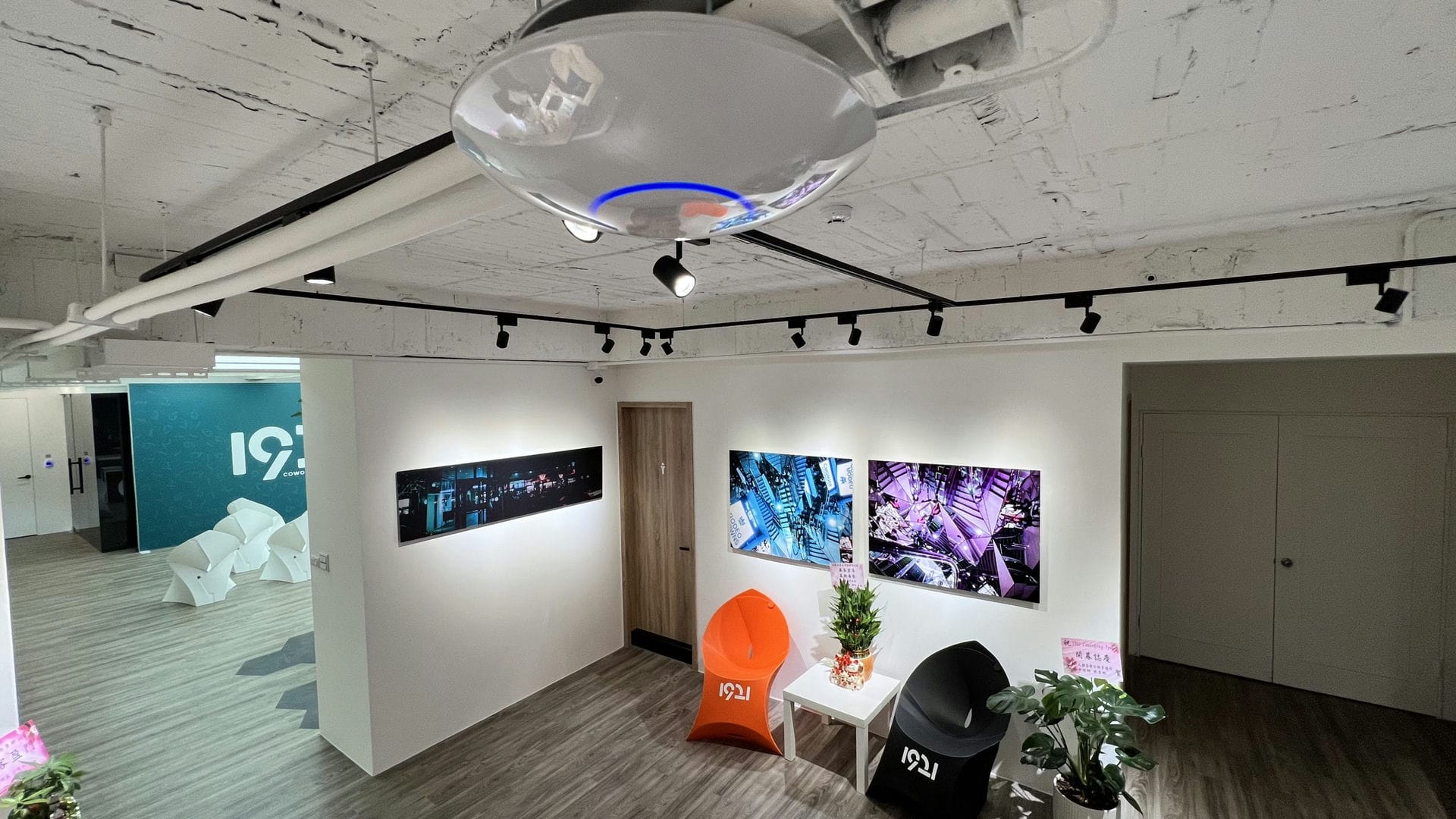 1921 coworking space UniFi 企業級無線基地台建置完成