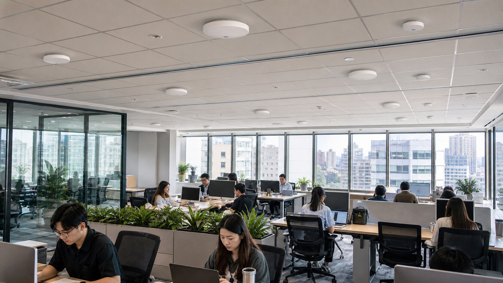 台灣企業辦公室天花板吸頂無線 AP 與員工工作實景|蓋斯克科技